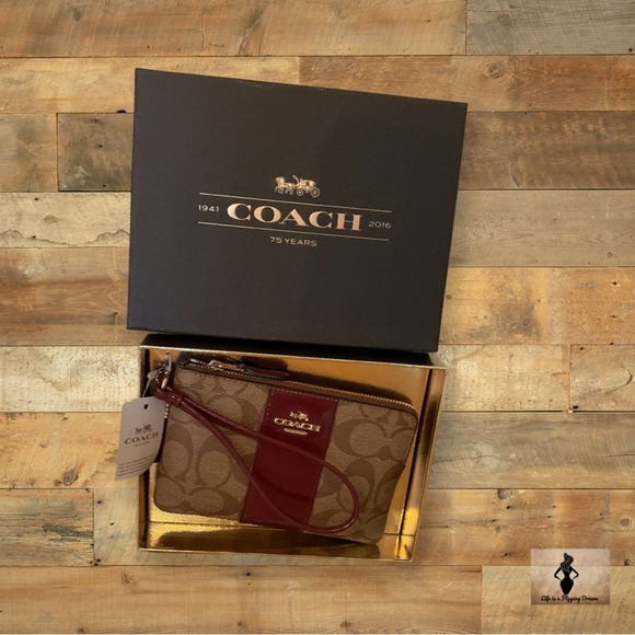 Coach Brown and Red NWT Wristlet #2032 - Picture 1 of 2